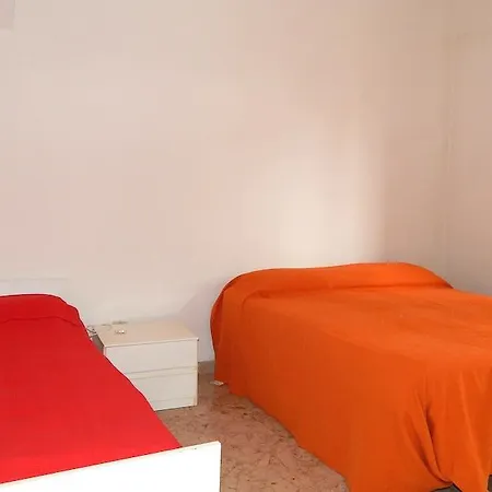 Διαμέρισμα N63 Quadrilocale Con Corte A 200 Mt Dal Mare *