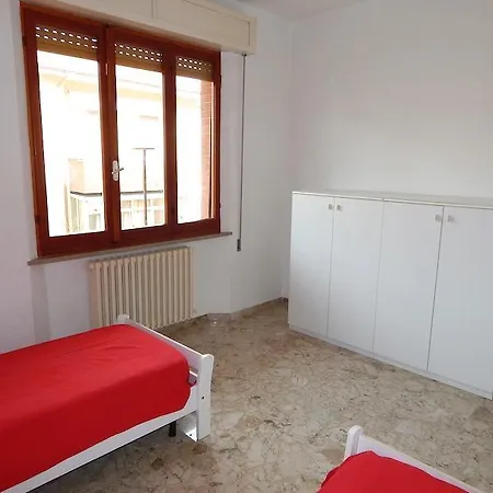 Διαμέρισμα N63 Quadrilocale Con Corte A 200 Mt Dal Mare *